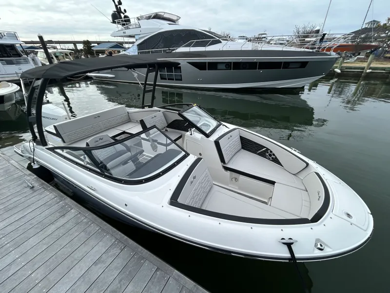 Slide: The Image of Sea Ray SPX 210 Outboard 2026 - 9