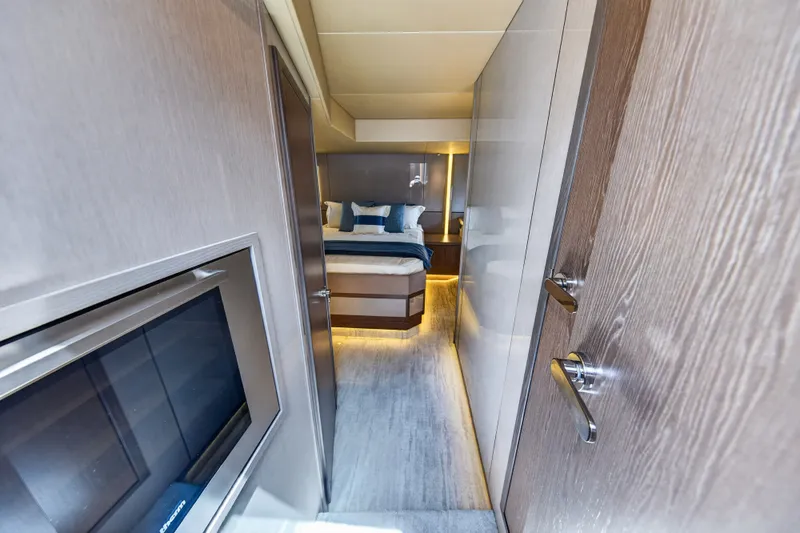 Slide: The Image of Cruisers 57 FLY 2026 - 25