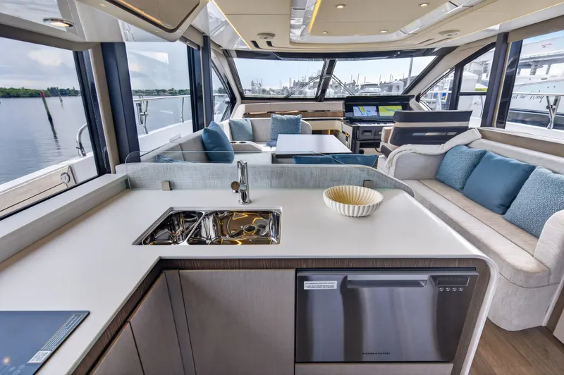 Slide: The Image of Cruisers 57 FLY 2026 - 100