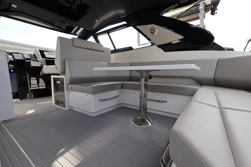 Slide: The Image of Cruisers 42 GLS Outboard 2026 - 15