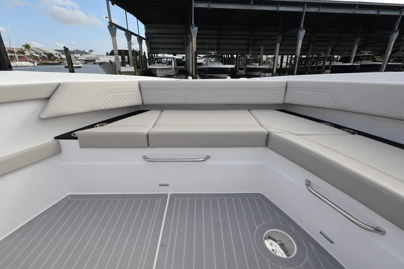 Slide: The Image of Cruisers 42 GLS Outboard 2026 - 45