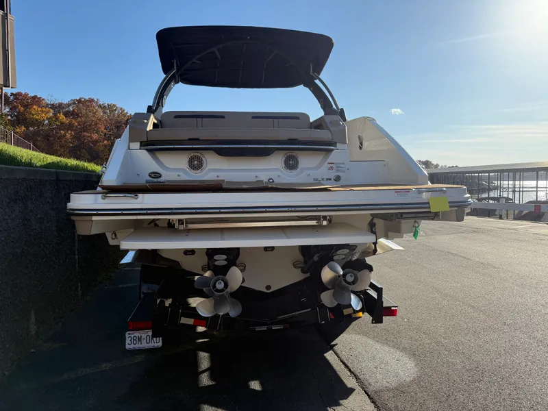 Slide: The Image of Sea Ray 310 SLX 2017 - 5