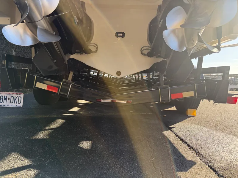 Slide: The Image of Sea Ray 310 SLX 2017 - 7