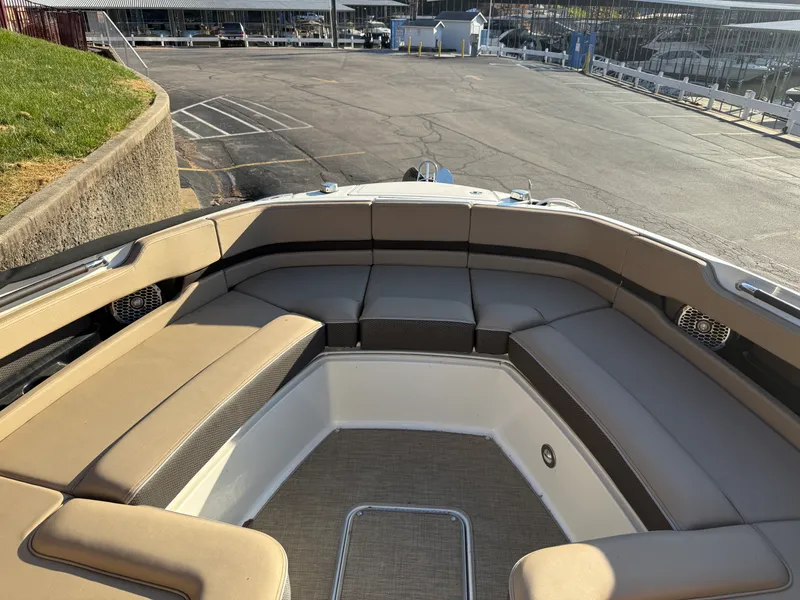 Slide: The Image of Sea Ray 310 SLX 2017 - 9