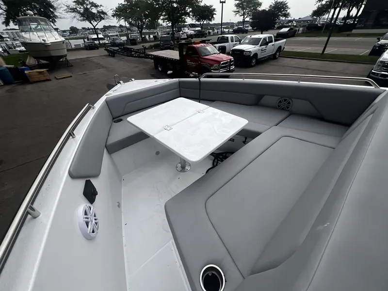 Slide: The Image of Cruisers 38 VTR EC 2026 - 19