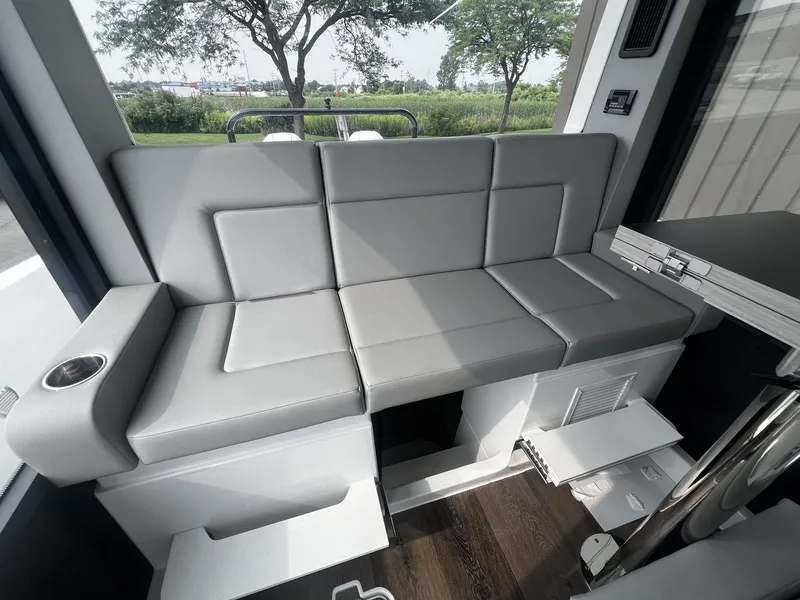 Slide: The Image of Cruisers 38 VTR EC 2026 - 17