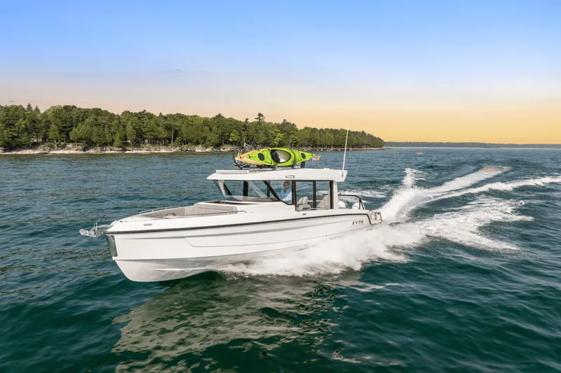 The Image of Cruisers Yachts 38 VTR EC 2026 - 0