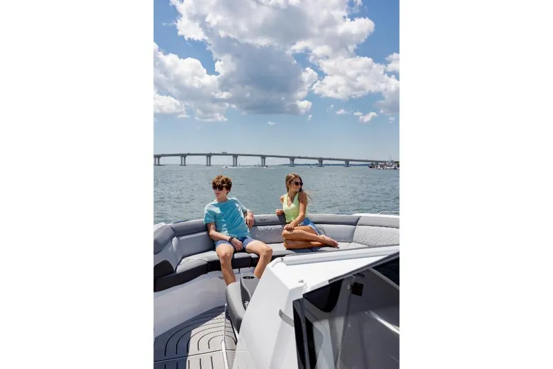 Slide: The Image of Galeon 375 GTO 2025 - 122