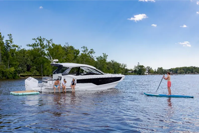 Slide: The Image of Galeon 375 GTO 2025 - 146