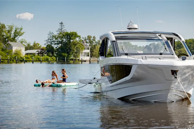 Slide: The Image of Galeon 375 GTO 2025 - 156