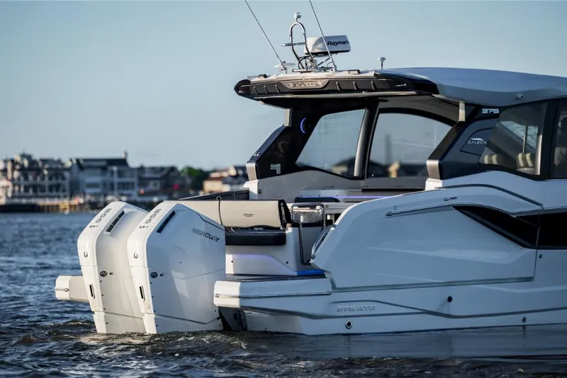 Slide: The Image of Galeon 375 GTO 2025 - 212