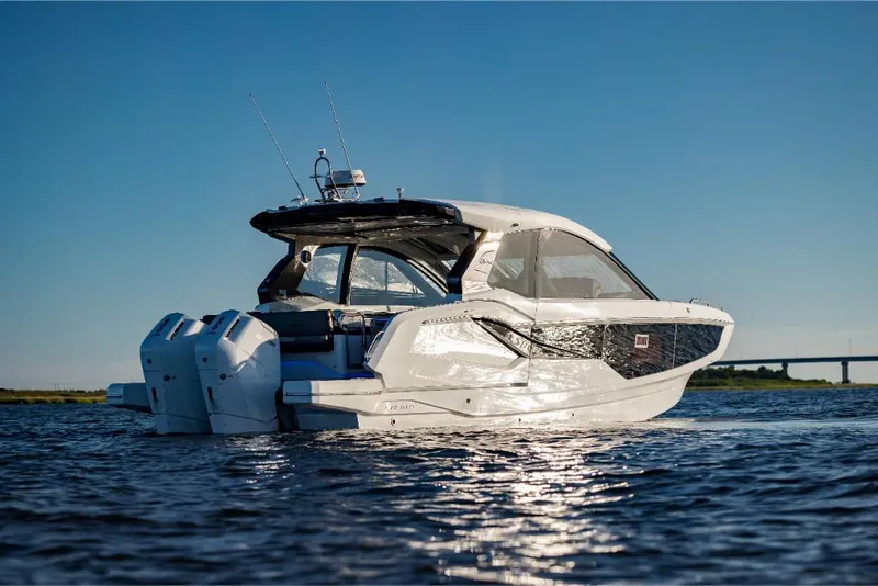 Slide: The Image of Galeon 375 GTO 2025 - 217