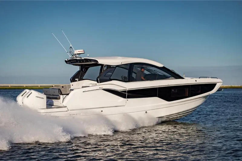 Slide: The Image of Galeon 375 GTO 2025 - 221