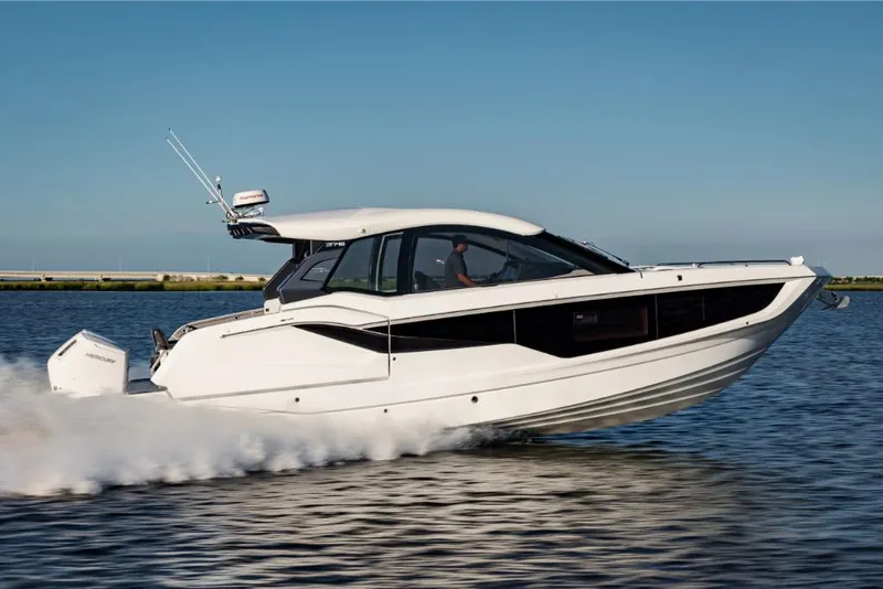 Slide: The Image of Galeon 375 GTO 2025 - 222
