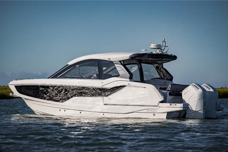 Slide: The Image of Galeon 375 GTO 2025 - 238