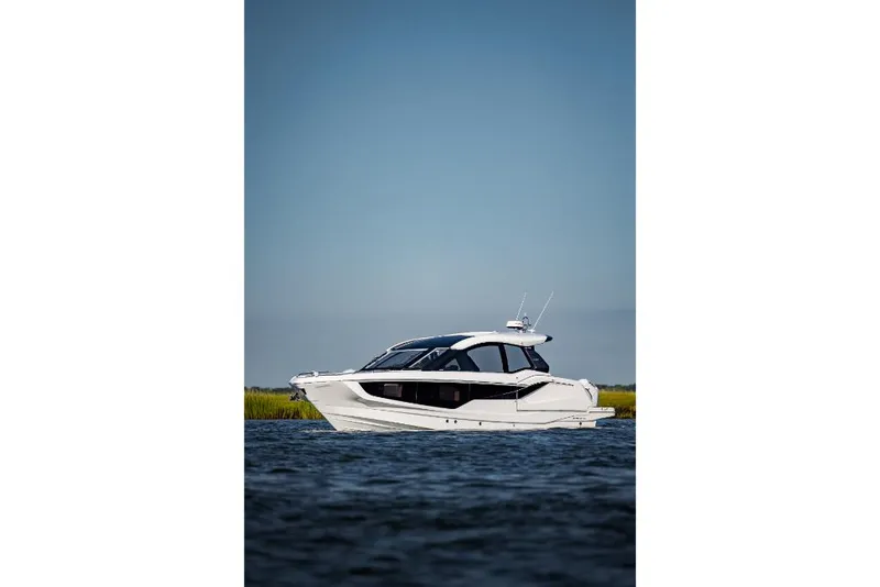 Slide: The Image of Galeon 375 GTO 2025 - 240