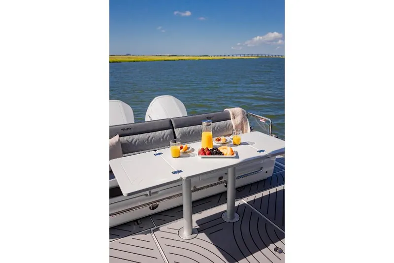 Slide: The Image of Galeon 375 GTO 2025 - 265