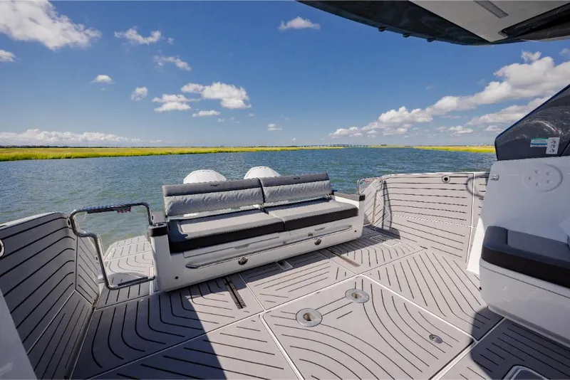 Slide: The Image of Galeon 375 GTO 2025 - 272