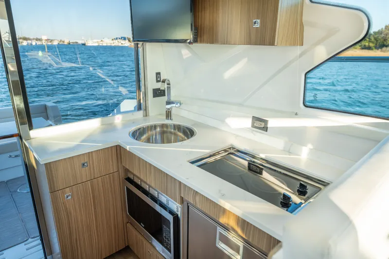 Slide: The Image of Cruisers 42 Cantius 2024 - 19