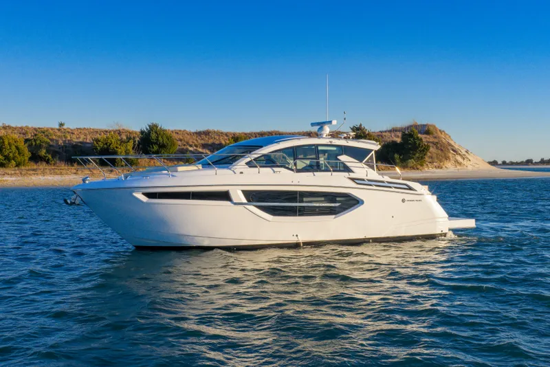 The Image of Cruisers Yachts 42 Cantius 2024 - 0