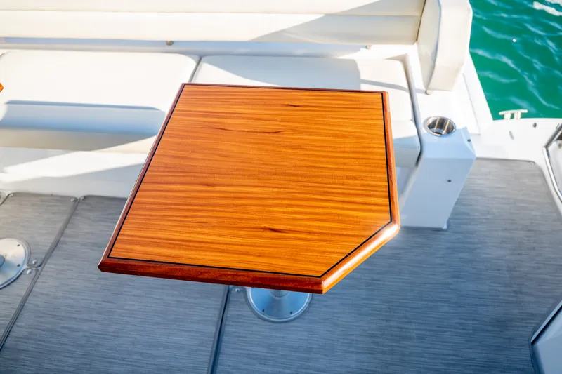 Slide: The Image of Cruisers Yachts 42 Cantius 2024 - 10