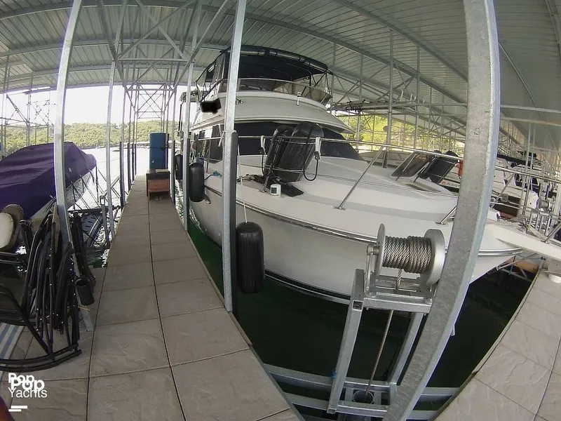 Slide: The Image of Carver 370 Aft Cabin 1995 - 13904455