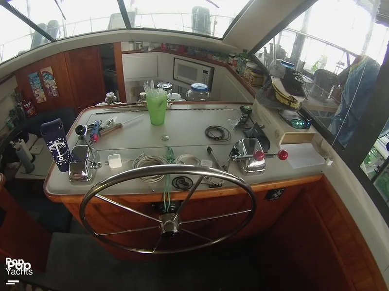 Slide: The Image of Carver Yachts 370 Aft Cabin 1995 - 13904578