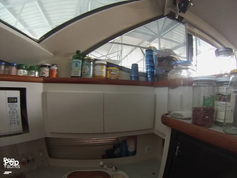 Slide: The Image of Carver Yachts 370 Aft Cabin 1995 - 13904589