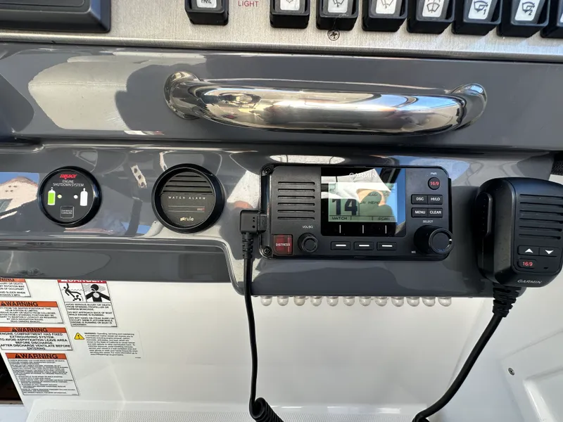 Slide: The Image of Cruisers 39 EXPRESS COUPE 2021 - 10