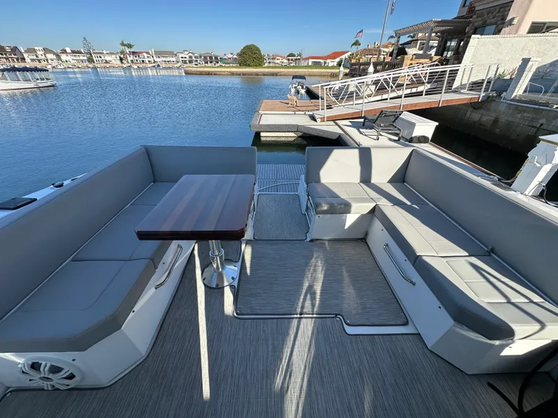 Slide: The Image of Cruisers 39 EXPRESS COUPE 2021 - 26