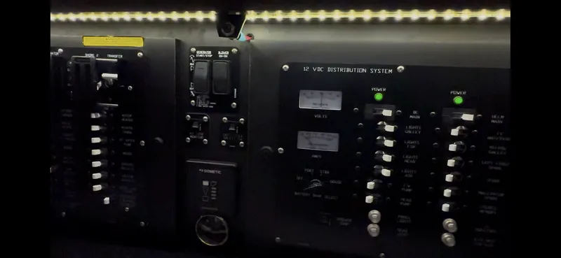 Slide: The Image of Cruisers 39 EXPRESS COUPE 2021 - 47