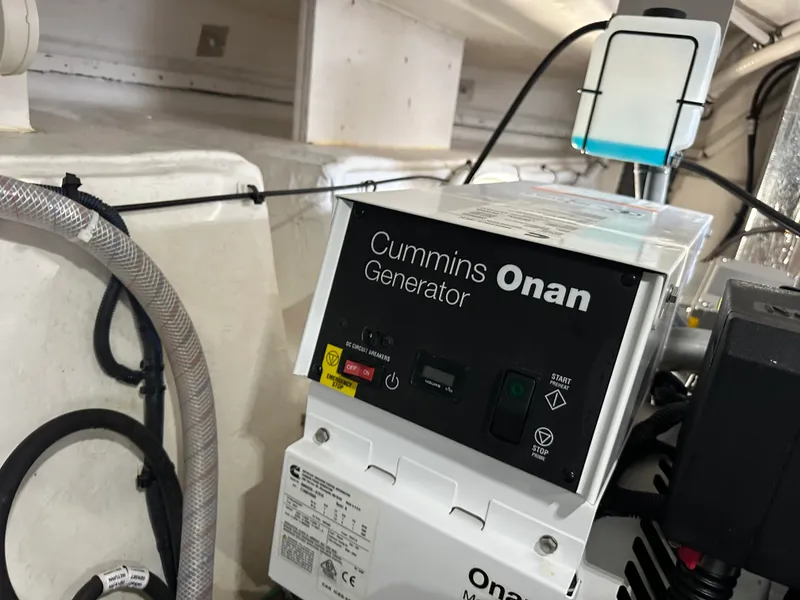 Slide: The Image of Cruisers 39 EXPRESS COUPE 2021 - 49