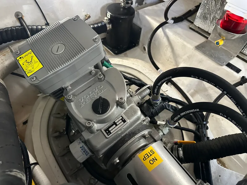 Slide: The Image of Cruisers 39 EXPRESS COUPE 2021 - 50