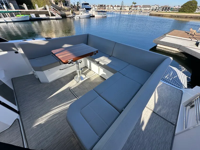 Slide: The Image of Cruisers Yachts 39 EXPRESS COUPE 2021 - 22