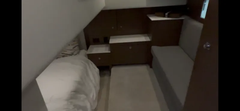 Slide: The Image of Cruisers Yachts 39 EXPRESS COUPE 2021 - 46