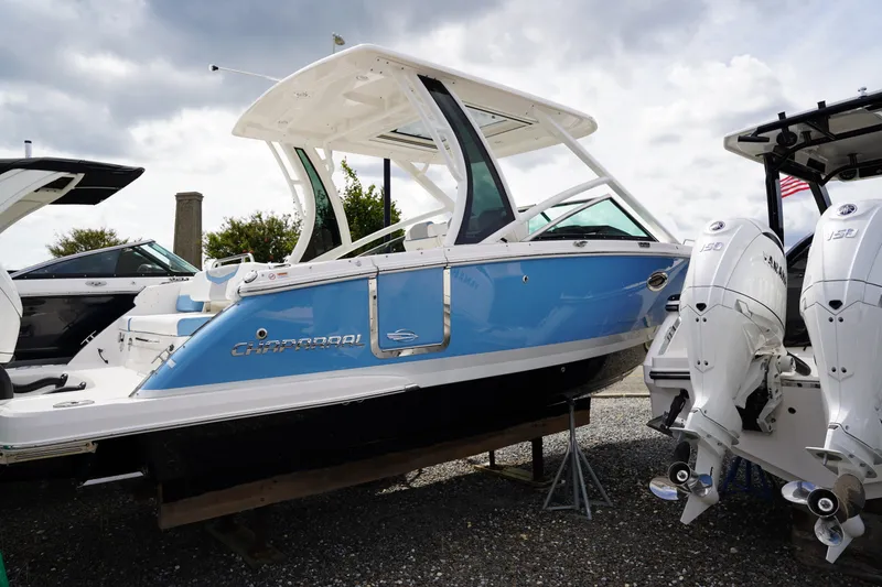 Slide: The Image of Chaparral 280OSX 2026 - 60