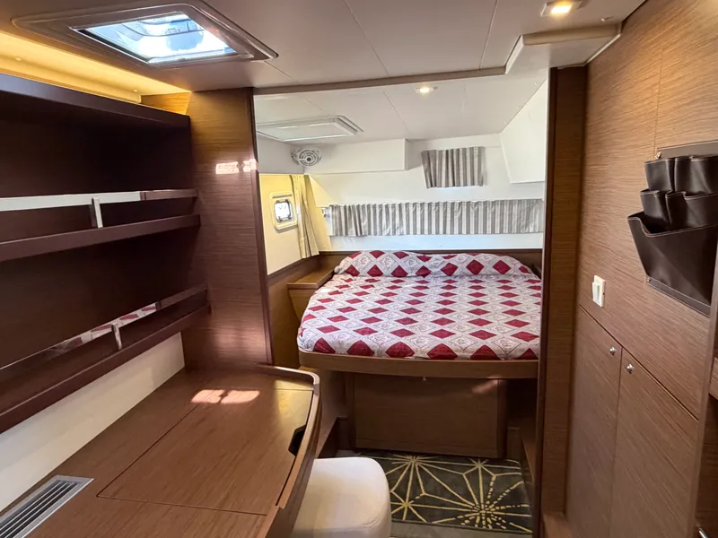 Slide: The Image of Lagoon 42 2021 - 12