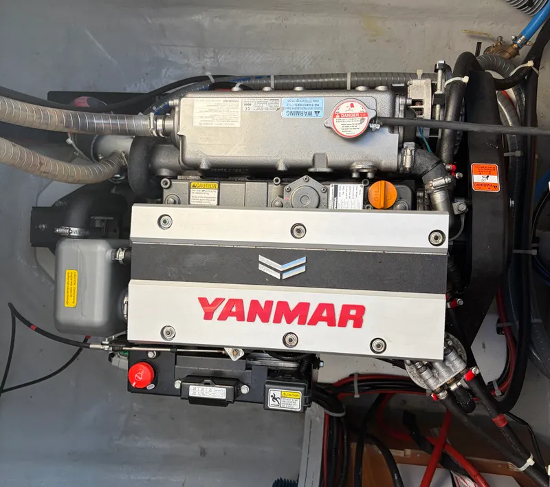 Slide: The Image of Lagoon 42 2021 - 19