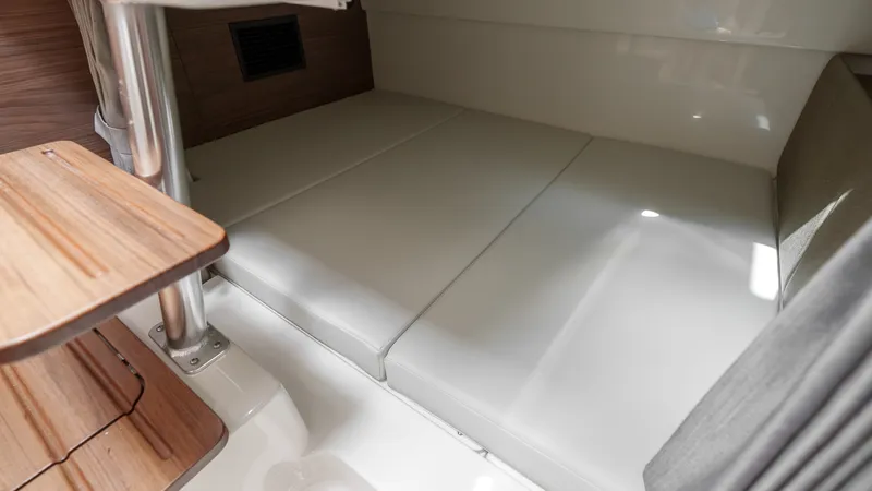 Slide: The Image of Boston Whaler 325 Conquest 2026 - 15