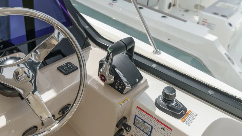 Slide: The Image of Boston Whaler 325 Conquest 2026 - 30
