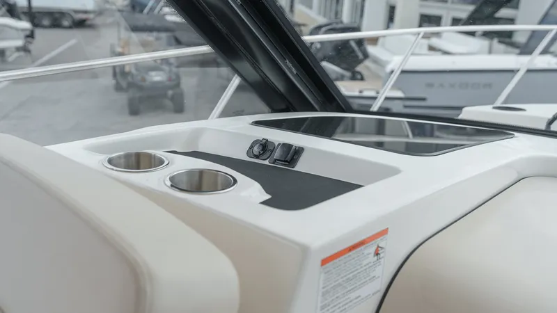 Slide: The Image of Boston Whaler 325 Conquest 2026 - 35