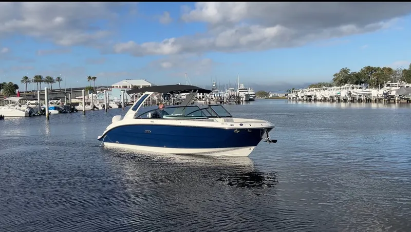 Slide: The Image of Sea Ray SDX 270 Outboard 2026 - 4