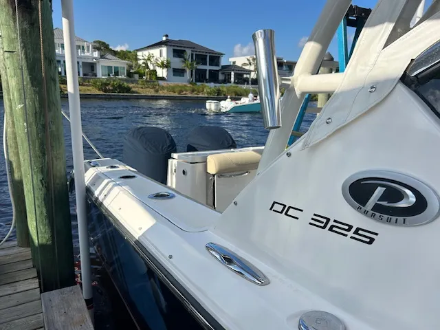 Slide: The Image of Pursuit DC 325 Dual Console 2017 - 18