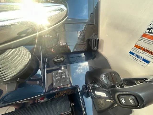 Slide: The Image of Pursuit DC 325 Dual Console 2017 - 24