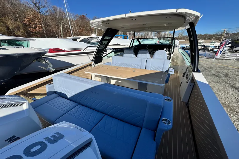 Slide: The Image of Saxdor 320 GTO 2026 - 10