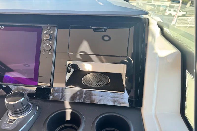 Slide: The Image of Saxdor 320 GTO 2026 - 34