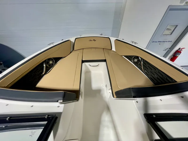 Slide: The Image of Sea Ray SPX 210 Outboard 2026 - 14