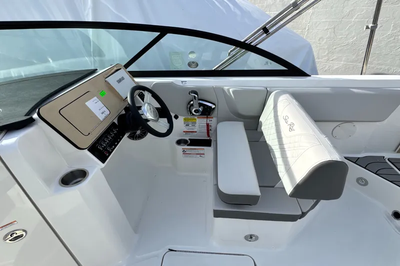 Slide: The Image of Sea Ray SDX 230 Outboard 2026 - 23