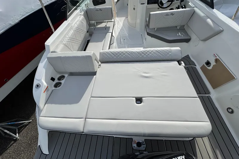 Slide: The Image of Sea Ray SDX 230 Outboard 2026 - 7