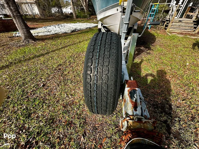 Slide: The Image of Spare Tire Kit - 13972848